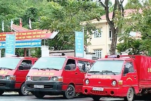 Người dân góp tiền xây dựng mô hình 'xe chữa cháy cơ sở'