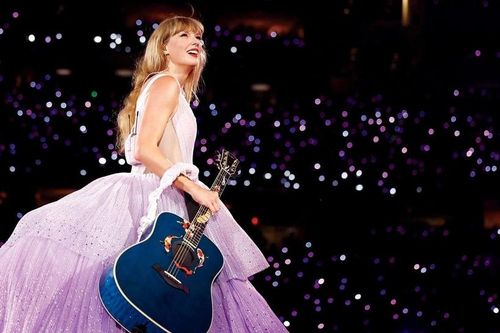Taylor Swift quyền lực đẳng cấp thế giới: Tài năng và nhan sắc ngoại hạng