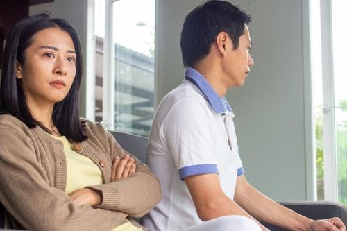 Nghe chồng tương lai lên kế hoạch nghỉ Tết dương lịch mà tôi muốn hủy hôn