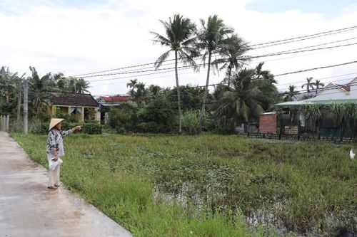 Xã Ninh Phú: Hoán đổi đất có 'sổ đỏ' nhưng chỉ được cấp đất tạm thời