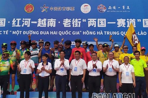 Giải đua xe đạp quốc tế 'Một đường đua - hai quốc gia' 2023 thành công tốt đẹp