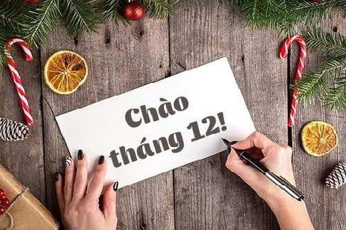 Viết cho tháng Mười Hai