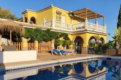 Lý do dân Nga đổ xô mua bất động sản Tây Ban Nha