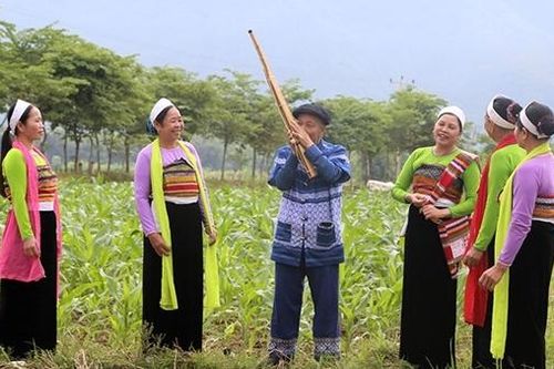 Để những điệu Khắp Thái vang mãi vùng Mường Mùn