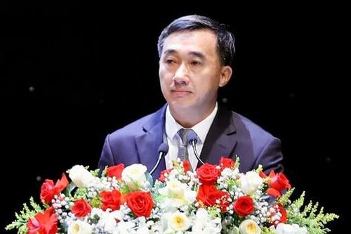 Ngành ngoại khoa Việt Nam sánh ngang các nước trên thế giới, đưa robot, trí tuệ nhân tạo vào phẫu thuật
