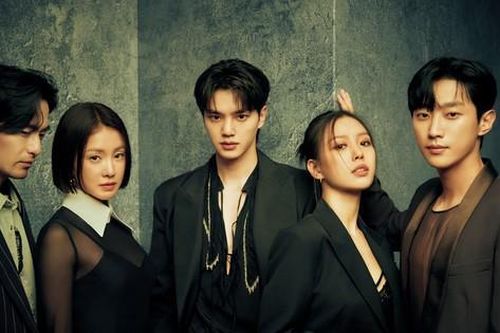 Phỏng vấn độc quyền dàn cast Sweet Home: 'Binh nhì' Jinyoung đặt kỳ vọng cao ở bản thân