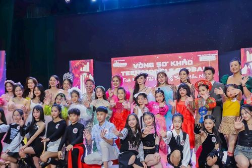 Hàng trăm thí sinh nhí dự Sơ khảo cuộc thi 'Teen Models Global'