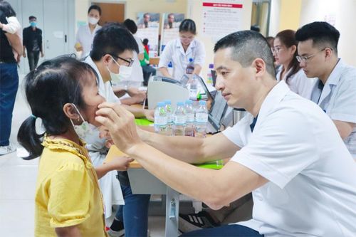 Viết tiếp giấc mơ nụ cười cho trẻ mắc dị tật khe hở môi, vòm miệng