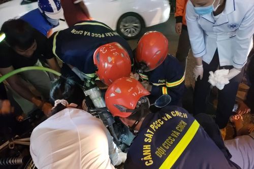 Đà Nẵng: Cứu người phụ nữ bị phanh tay xe máy đâm xuyên bàn chân