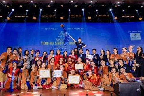 Trường ĐH Kinh tế - Luật (ĐHQG TP. HCM) giành giải Nhất cuộc thi 'Tiếng hát sinh viên toàn quốc'