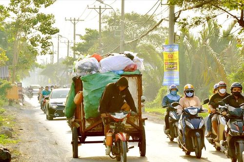Tháo nút thắt hoạt động thu gom, xử lý rác: Lực lượng thu gom rác dân lập... gặp khó