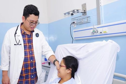 Cứu sống sản phụ bị thuyên tắc ối nguy kịch