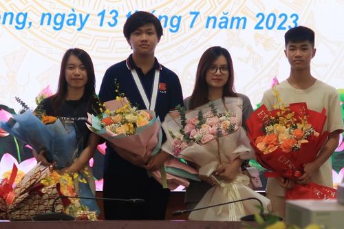 'Chiến binh' Hải Phòng nối dài chuỗi thành tích Toán học đáng nể