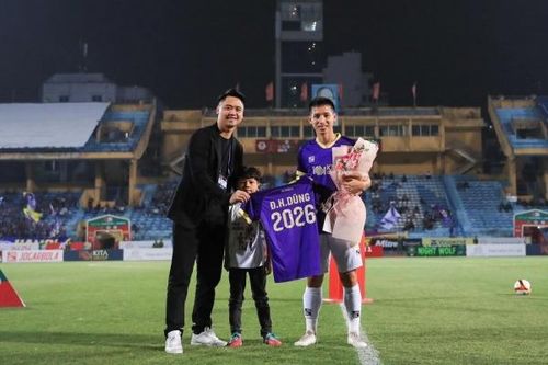 Tiền vệ Đỗ Hùng Dũng gia hạn hợp đồng với CLB Hà Nội đến năm 2026