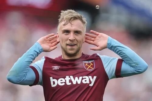 Chuyển nhượng cầu thủ: Barca hy vọng có Wilfred Ndidi; Liverpool hỏi mua Jarrod Bowen; MU thảo luận Jarrad Branthwaite