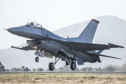 Tiêm kích F-16 của Mỹ rơi xuống biển Hoàng Hải