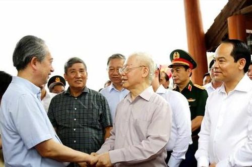 Có một cây đa Hữu Nghị ở biên giới Việt -Trung
