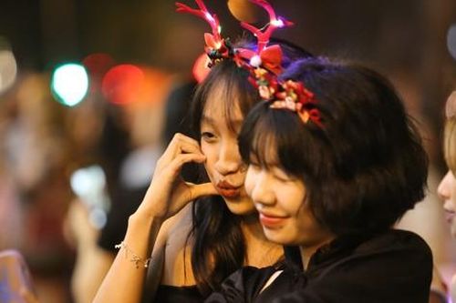 Những điểm 'check-in' Giáng sinh đẹp lung linh ở TPHCM