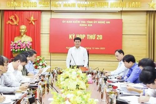 Kỷ luật Phó Chủ tịch huyện ở Nghệ An vi phạm quy định về tố cáo