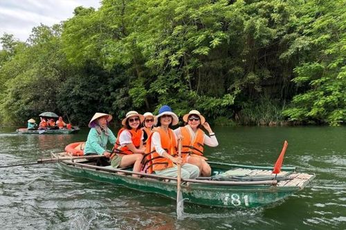 Việt Nam ngày càng trở nên hấp dẫn hơn với du khách quốc tế