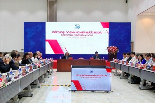 Lãnh đạo tỉnh Bình Dương đối thoại doanh nghiệp nước ngoài