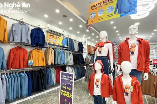 Thời tiết ấm, thời trang mùa Đông ở Nghệ An ế ẩm
