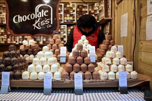 Thị trường kẹo chocolate 'lên ngôi' trong mùa Giáng sinh và Năm mới tại Anh