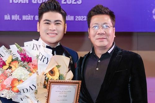 Có tới 3 học trò giành giải Nhất Thính phòng toàn quốc, NSND Quốc Hưng nói gì?