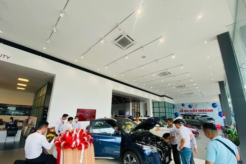 Các hãng xe chạy đua giảm giá khốc liệt những ngày cuối năm 2023