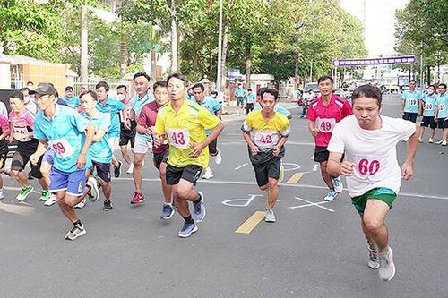 Rèn luyện thể thao, nâng cao sức khỏe Nhân dân