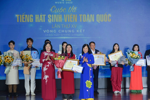 Trường Đại học Kinh tế – Luật giành giải Nhất Cuộc thi 'Tiếng hát sinh viên' toàn quốc lần thứ XV