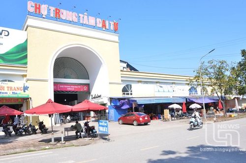 Chuyển đổi mô hình quản lý chợ: Đa lợi ích