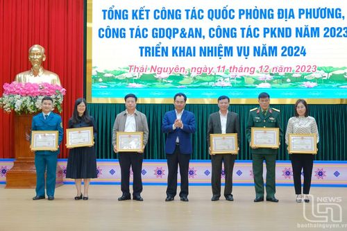 Xây dựng cơ quan quân sự địa phương vững mạnh toàn diện