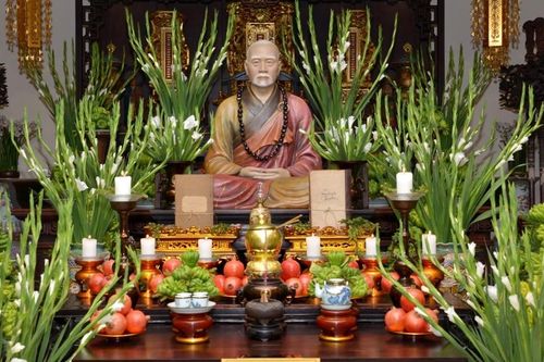 Lễ tưởng niệm Trưởng lão Hòa thượng Thích Hành Trụ tại các chùa Viên Giác và Đông Hưng