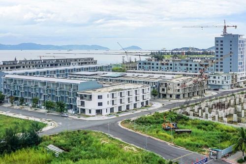 Bài 1: Hoang tàn Khu đô thị quốc tế 'triệu đô'