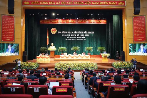 Tiếp tục là điểm sáng trong tăng trưởng kinh tế cả nước