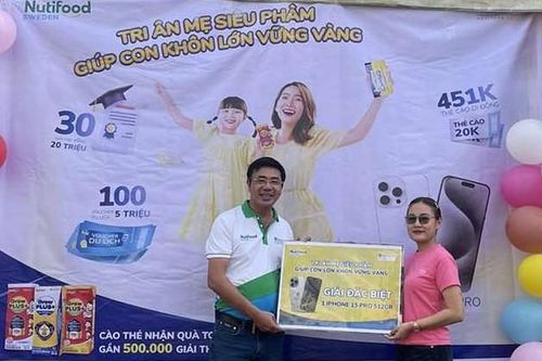 Nutifood GrowPLUS+ rộn ràng tri ân người tiêu dùng dịp cuối năm