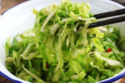 Cách làm dưa bắp cải muối chua ăn được ngay và mấu chốt là tránh không sinh chất gây ung thư