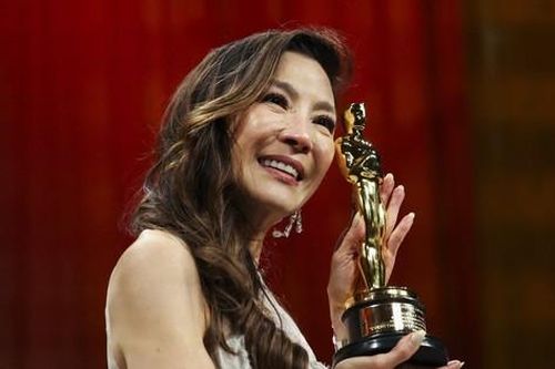 Lời khuyên của nữ chính Oscar như tiếp thêm động lực cho người trẻ trong năm mới