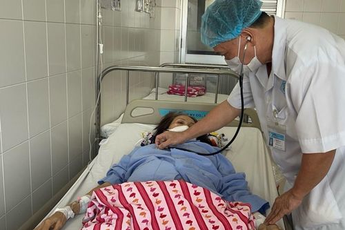 Cứu sống bệnh nhân vỡ phình động mạch gan hiếm gặp