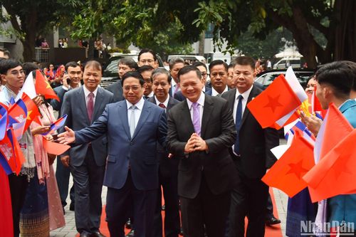 Hai Thủ tướng Việt Nam, Campuchia giao lưu với sinh viên, thế hệ trẻ hai nước