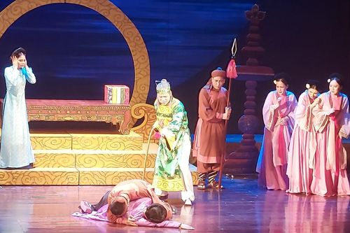 Oan trái… Cung thương
