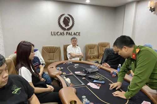 Triệt phá đường dây đánh bạc bằng hình thức Poker