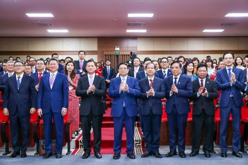 Thủ tướng Việt Nam, Campuchia giao lưu với sinh viên Trường ĐH Ngoại thương