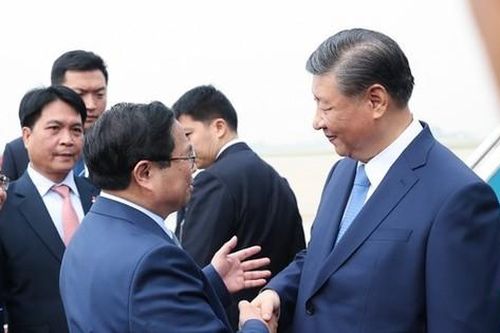 Toàn cảnh lễ đón Tổng Bí thư, Chủ tịch Trung Quốc Tập Cận Bình và Phu nhân tại Sân bay Quốc tế Nội Bài
