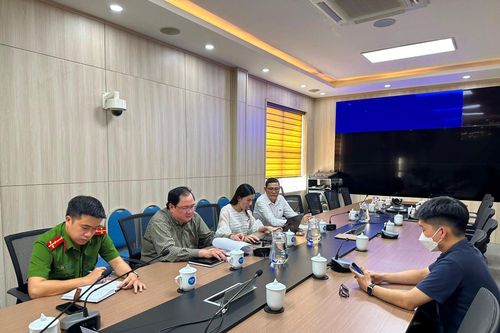 Người sử dụng Facebook 'Loa phố phường Huế' bị cơ quan chức năng mời làm việc