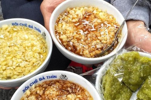 Quán xôi chè nổi tiếng Hà Nội chửi khách thậm tệ bị phạt 2,5 triệu đồng