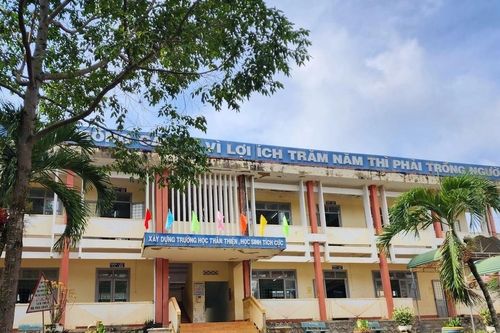 Không công nhận tốt nghiệp cho nam sinh xong lớp 9 nhưng không có hồ sơ học tập
