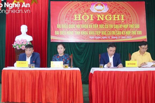 Đại biểu Quốc hội giải trình dự thảo Luật Bảo hiểm xã hội về giảm độ tuổi và tăng mức hỗ trợ cho người cao tuổi