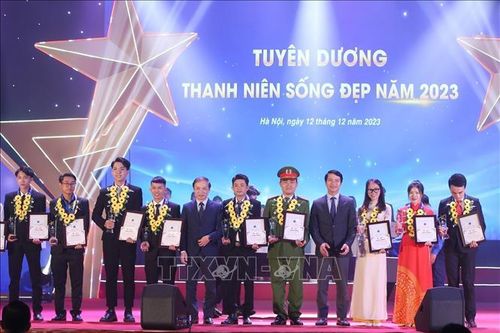 Vinh danh 20 gương 'Thanh niên sống đẹp' có nhiều đóng góp cho xã hội